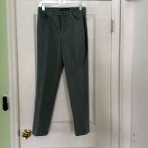 Gloria Vanderbilt Amanda jeans